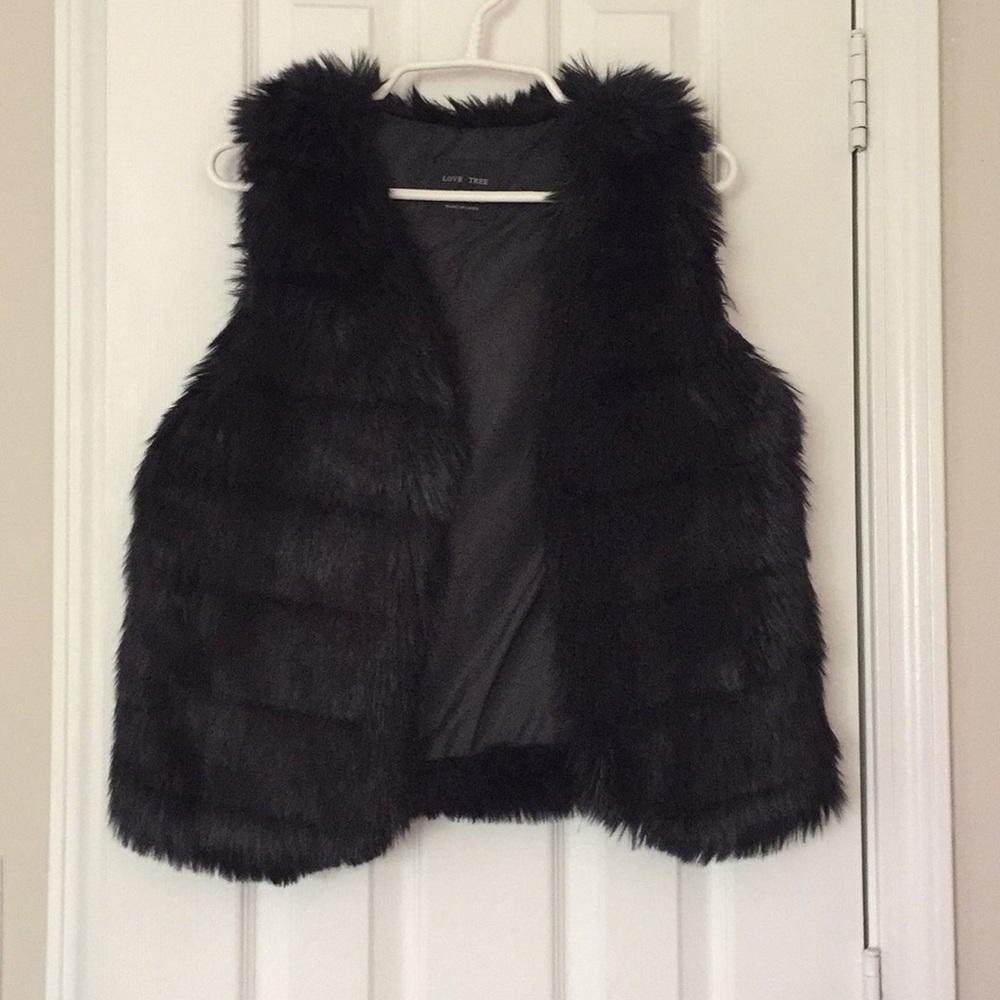 Black faux fur vest